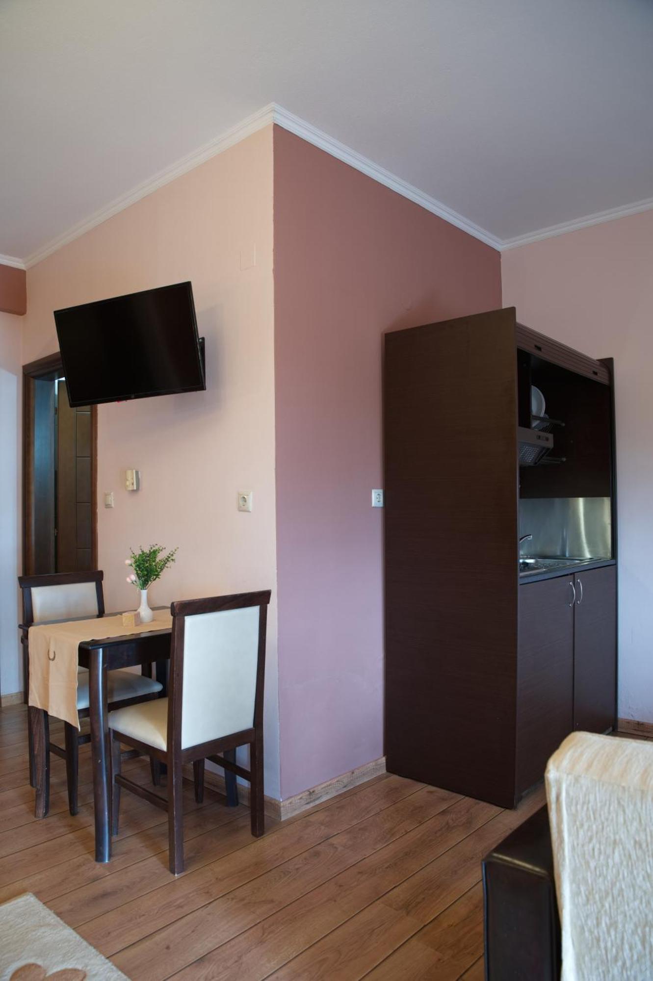 Hotel Agnanti Unique Hospitality Касторія Екстер'єр фото